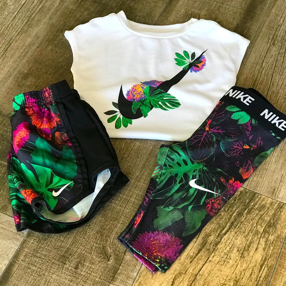 Nike Glow Botanical All Over Print Athletic Set